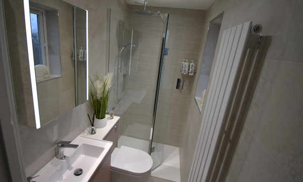 Matki One hinge panel with easy clean protection
