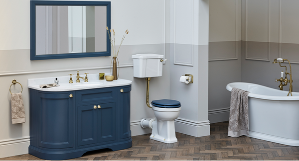 Burlington traditional curved sink unit in stiffkey blue