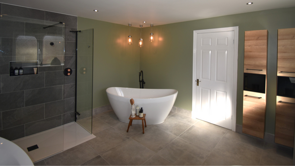 Walk in shower with GRB Time thermostatic shower set in black with rose gold trim